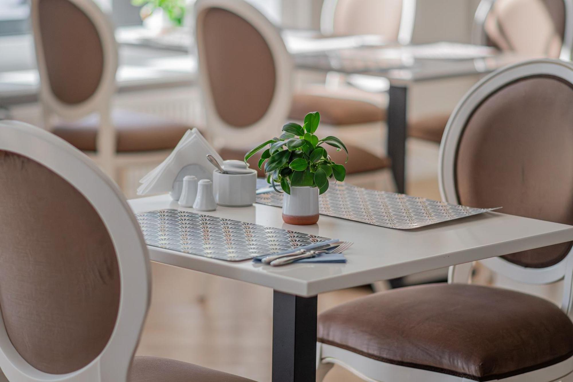 גדנסק Moris Boutique Beach Hotel מראה חיצוני תמונה